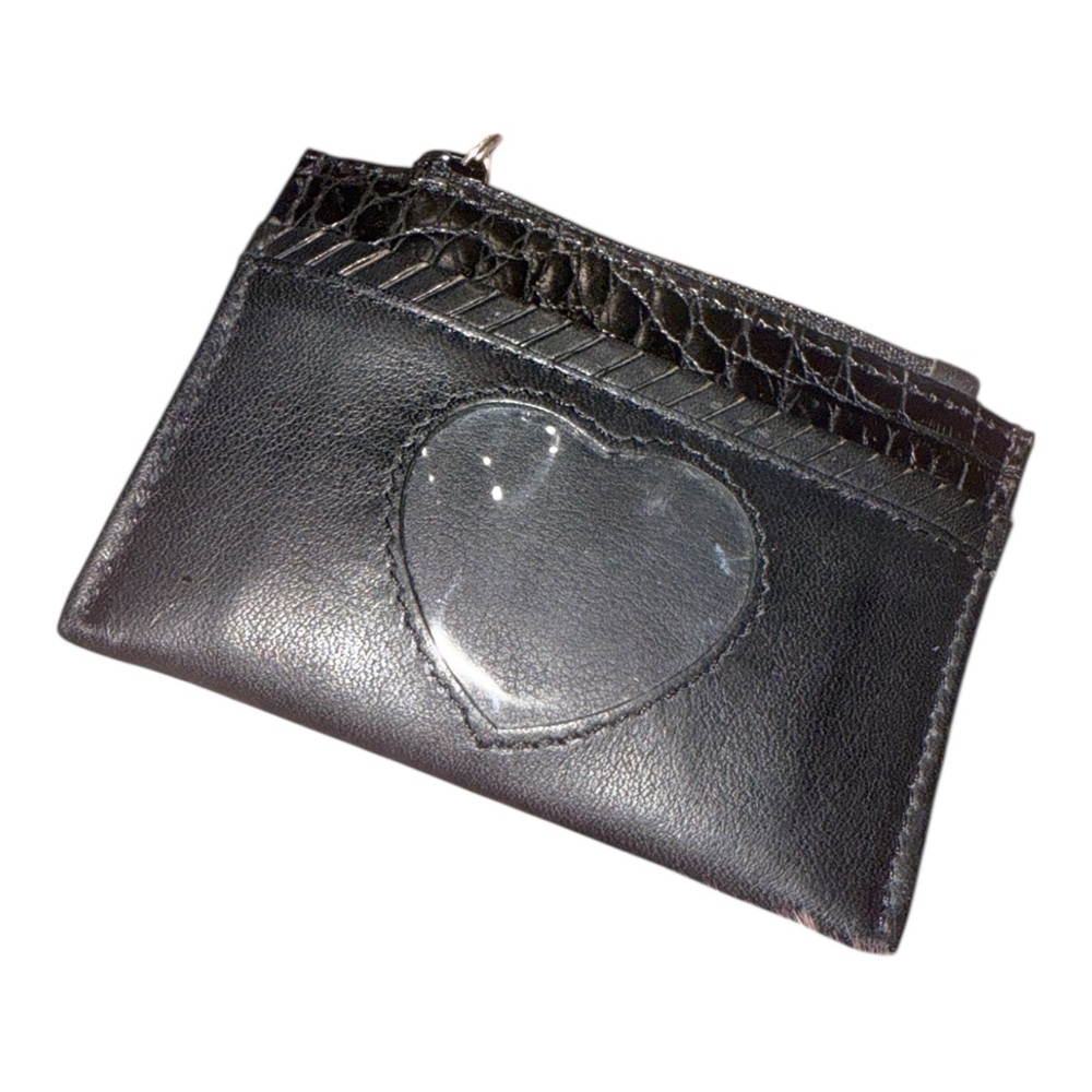 Vintage Brighton black leather coin purse. Excellent condition.